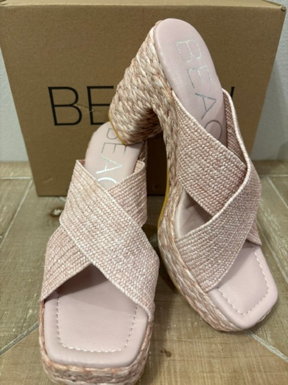 Beach by Matisse Caravan Blush Platform Sandals Women’s Size 9 NEW